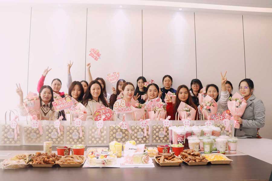 花开三月，甜蜜有约 | 思大电子祝全体女神节日快乐